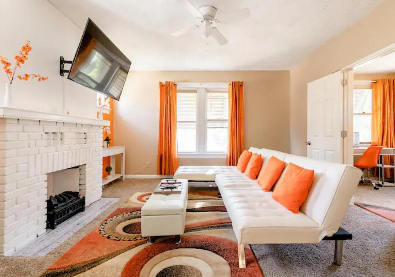 La Naranja Retreat - Cozy Duplex Near Downtown With Parking, 300 Mb Wifi & Self Check In Villa Cleveland Exterior photo